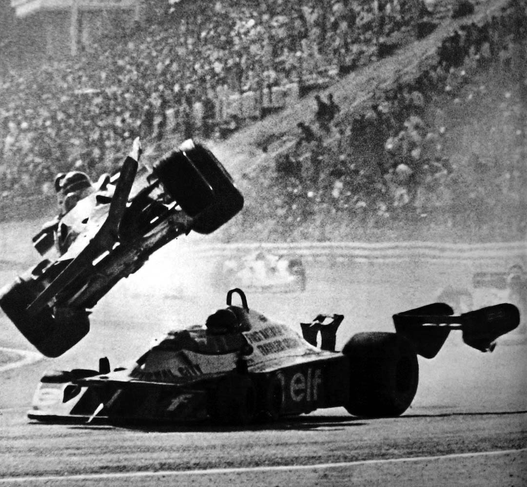 Gilles Villeneuve and Ronnie Peterson Accident - Fuji ...