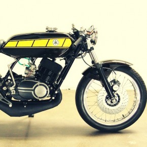 Yamaha RD400 Cafe Racer Yamaha RD400 Cafe Racer