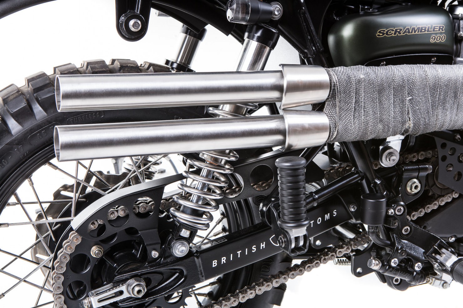 The Dirt Bike by British Customs Triumph Scrambler 16 740x493 The Dirt Bike by British Customs