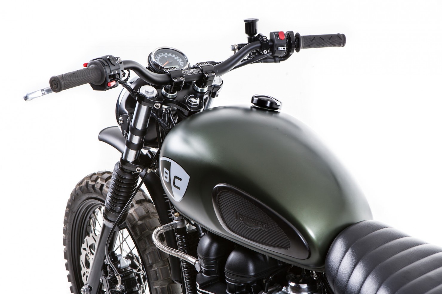 The Dirt Bike by British Customs Triumph Scrambler 3 740x493 The Dirt Bike by British Customs