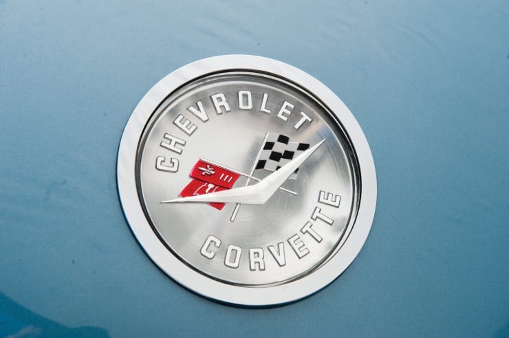 1960 Chevrolet Corvette 5 740x492 1960 Chevrolet Corvette