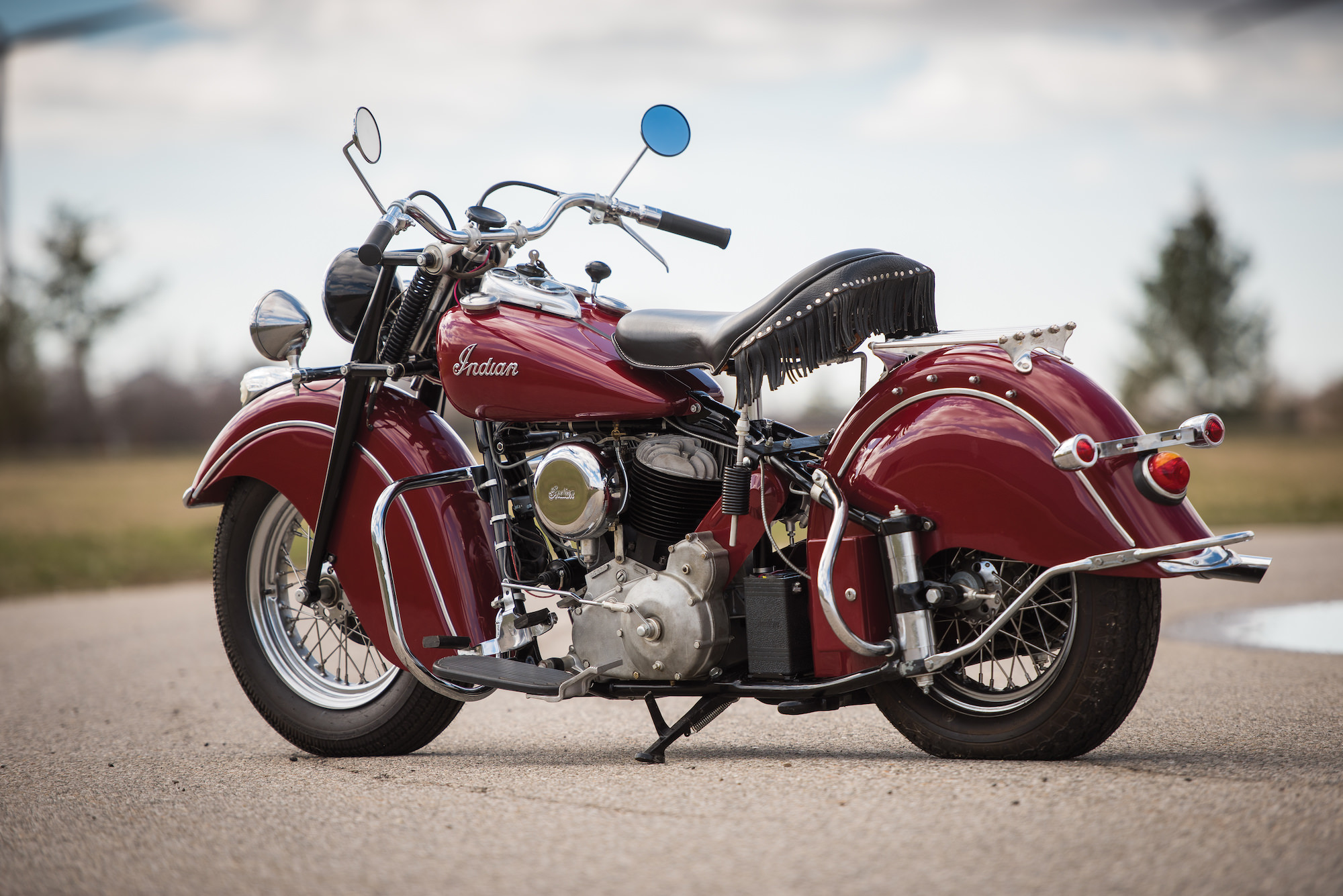thumbnail image 2 of Chrome Aluminum Skull Seat Bolt Screw For Indian Chief Roadmaster Scout 2014+ 2 of 5