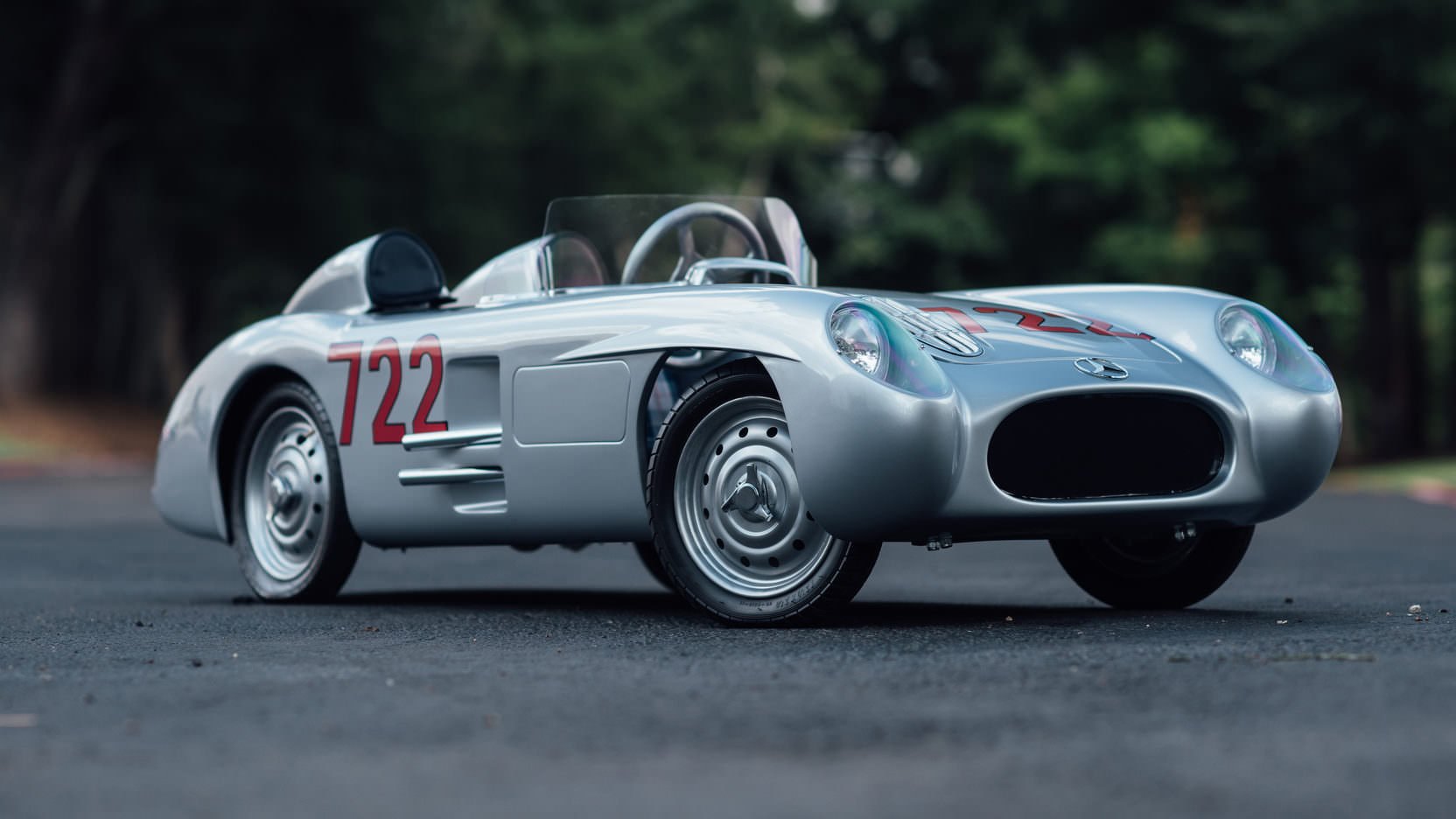 Mercedes-Benz-300SLR-Go-Kart-6.jpg