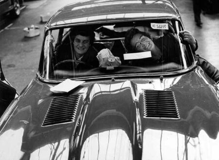 1963-Jaguar-e-type-production-line