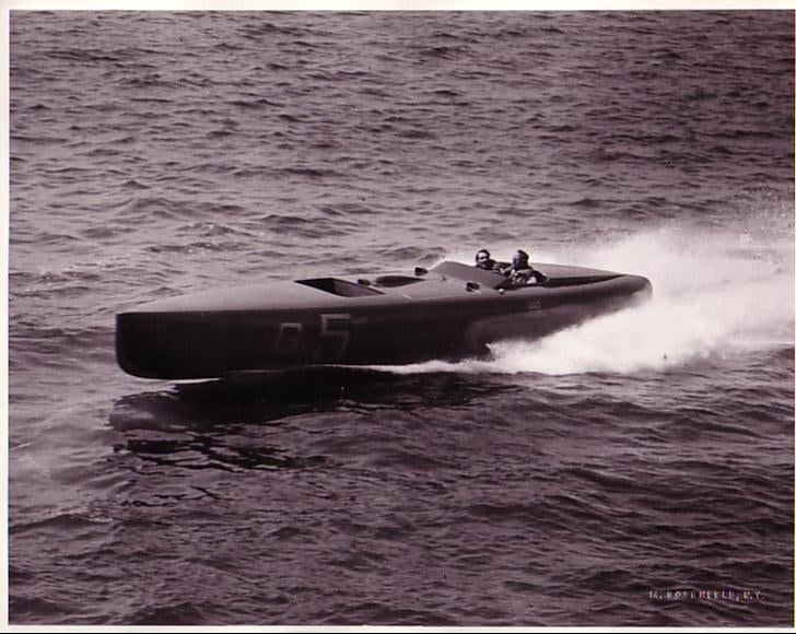 Baby Bootlegger - The Most Beautiful Mahogany Speedboat ...