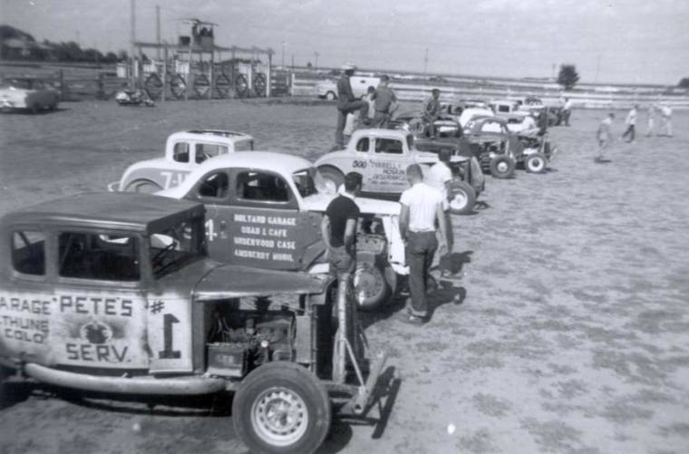 Sandusky Speedway Supermodified Stock Car Racing - 1959 - (SILODROME)