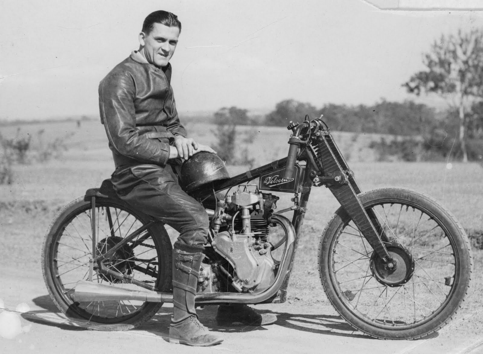 Tommy Jemison's 100mph Velocette Record - (SILODROME)