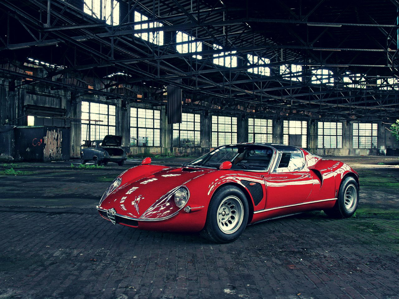 Alfa-Romeo-33-Stradale.jpg