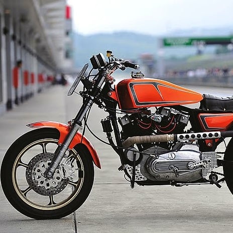 Harley Davidson XLH Racer by Vee Machine - (SILODROME)