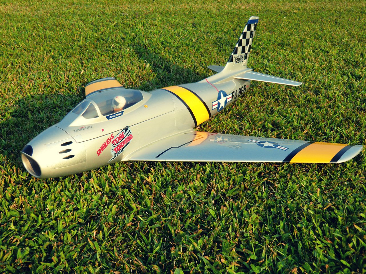 F86 Sabre Jet RC 2 Silodrome