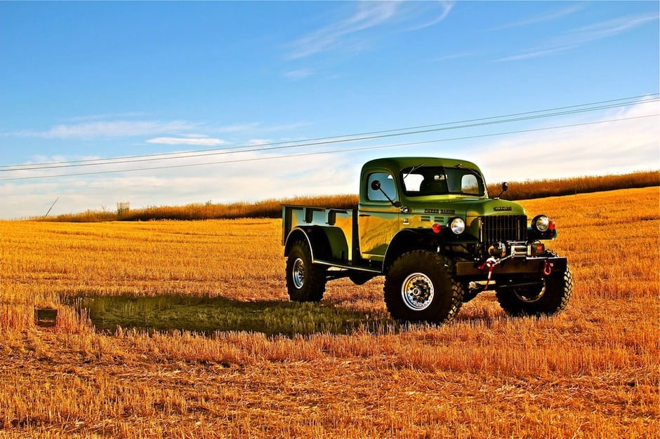 custom classic trucks dodge