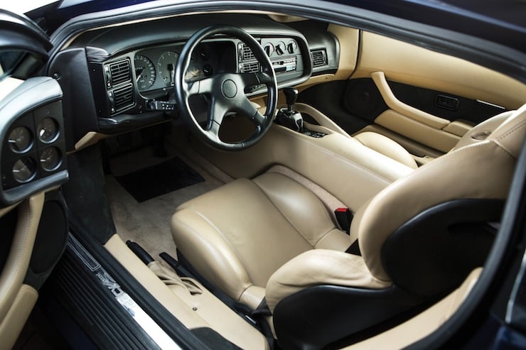 Jaguar XJ220 interior