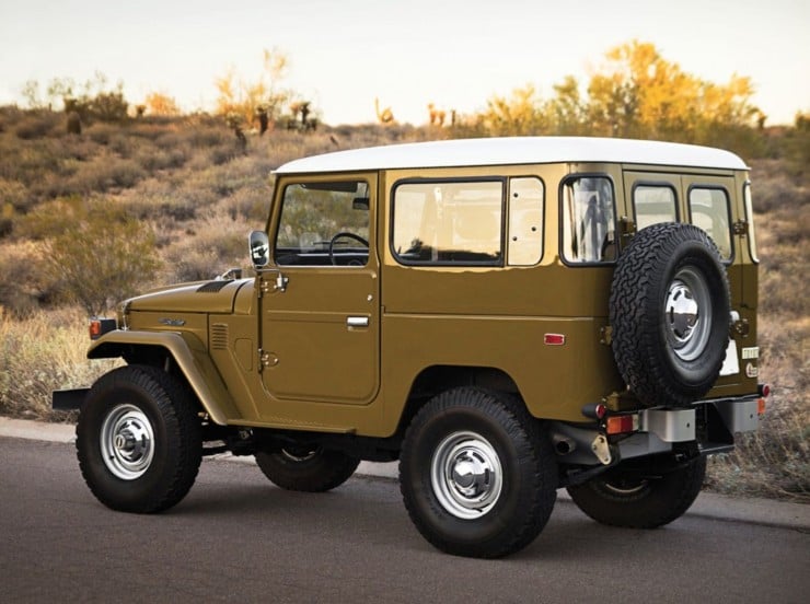 1977 Toyota FJ40 Land Cruiser 1