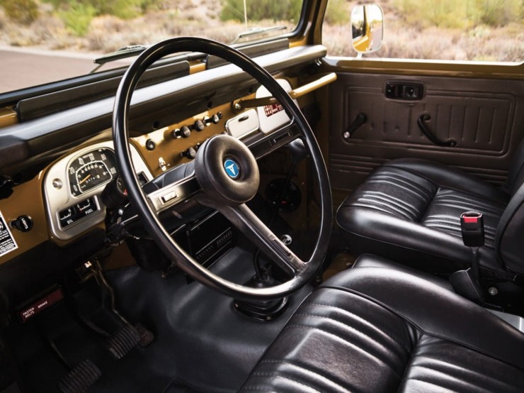 1977 Toyota FJ40 Land Cruiser Steering Wheel