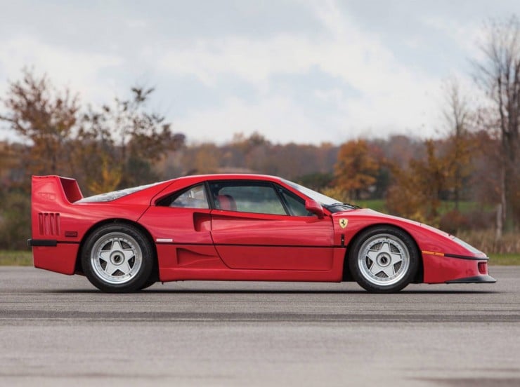 1990 Ferrari F40 9 740x552