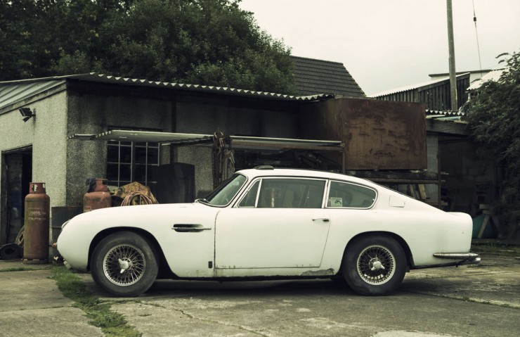 Aston Martin DB6 Profile