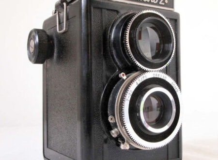 Lubitel 2 Camera Lubitel 2 Lomo Camera1 450x330 - Lubitel 2 Camera