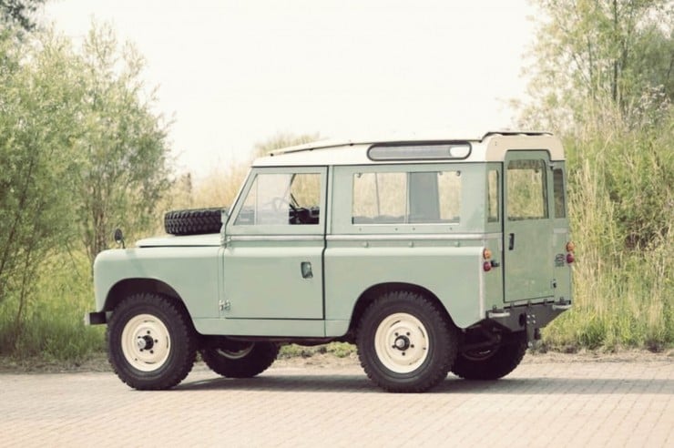 LAND ROVER SERIES IIA REAR