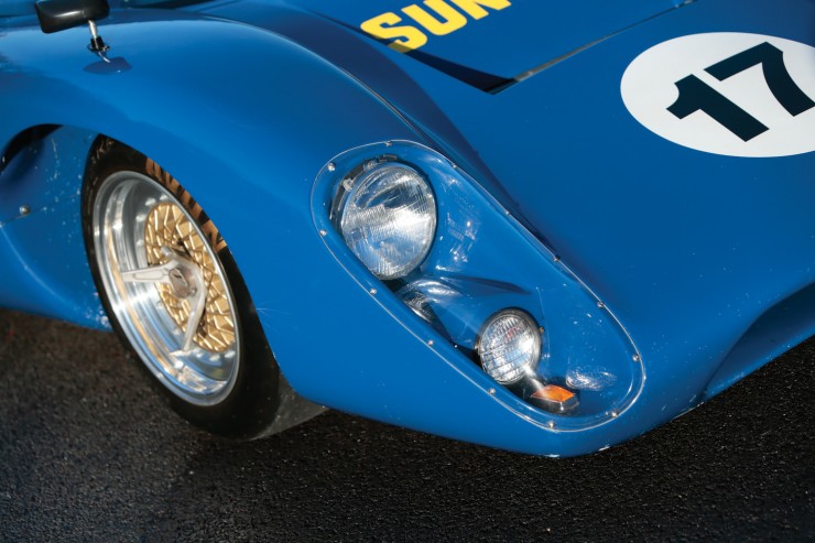 Lola T70  8