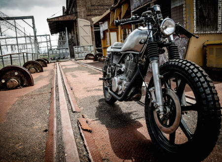 Yamaha SR400 Custom Yamaha SR400 Custom Motorbike 7 450x330 - Yamaha SR400 Custom