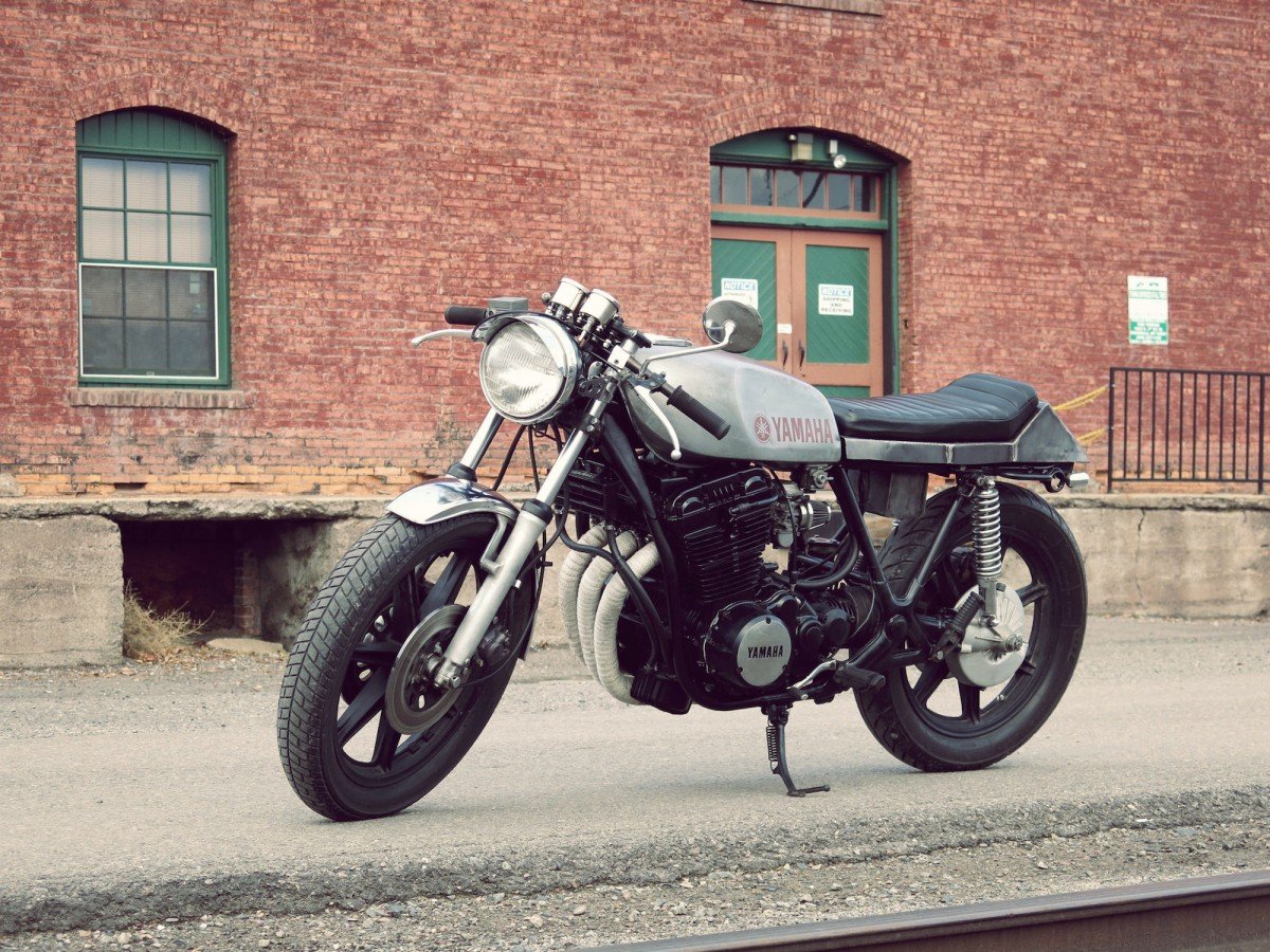 Yamaha XS750 Custom