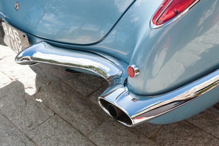 1960 Chevrolet Corvette 8