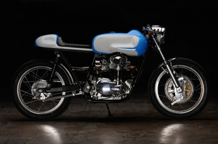 Kawasaki W650 19