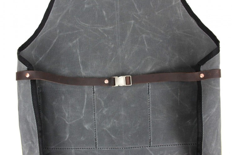 RuggedMaterial_WaxedCanvas_leather_shop_apron_charcoal_waist