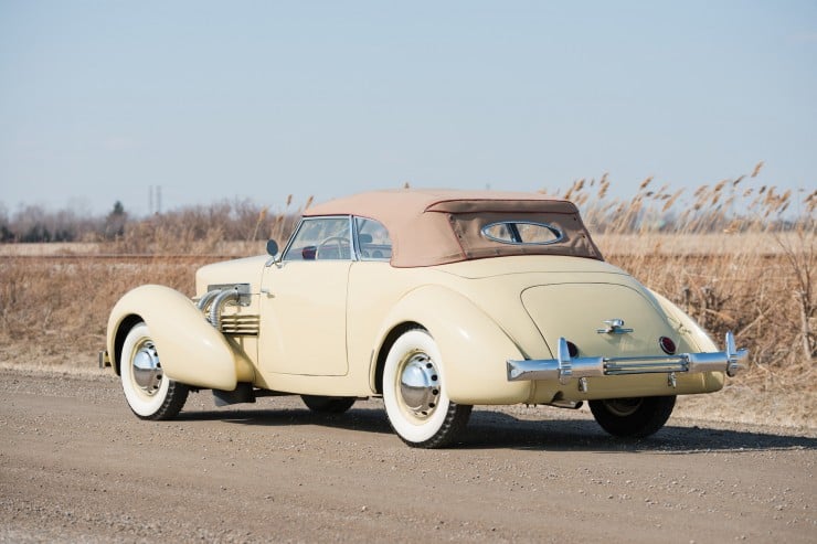 1937 Cord 812 Supercharged Phaeton 1