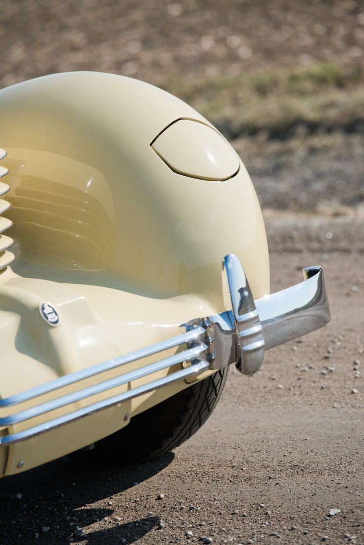 1937 Cord 812 Supercharged Phaeton 10