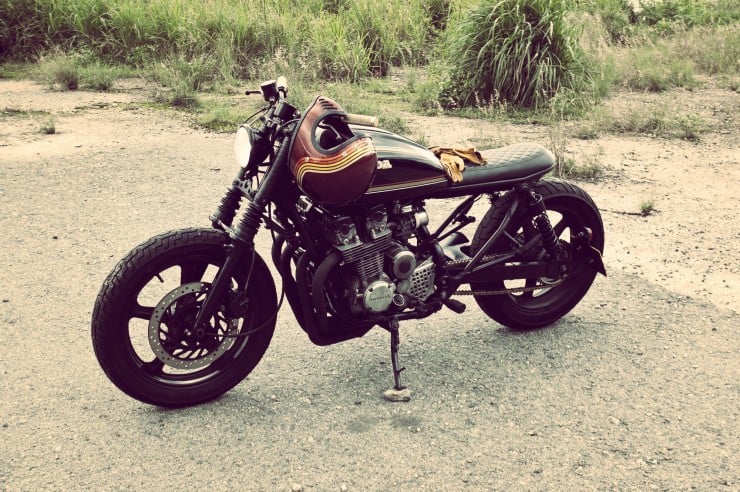 Honda CB750 cafe racer_Fotor