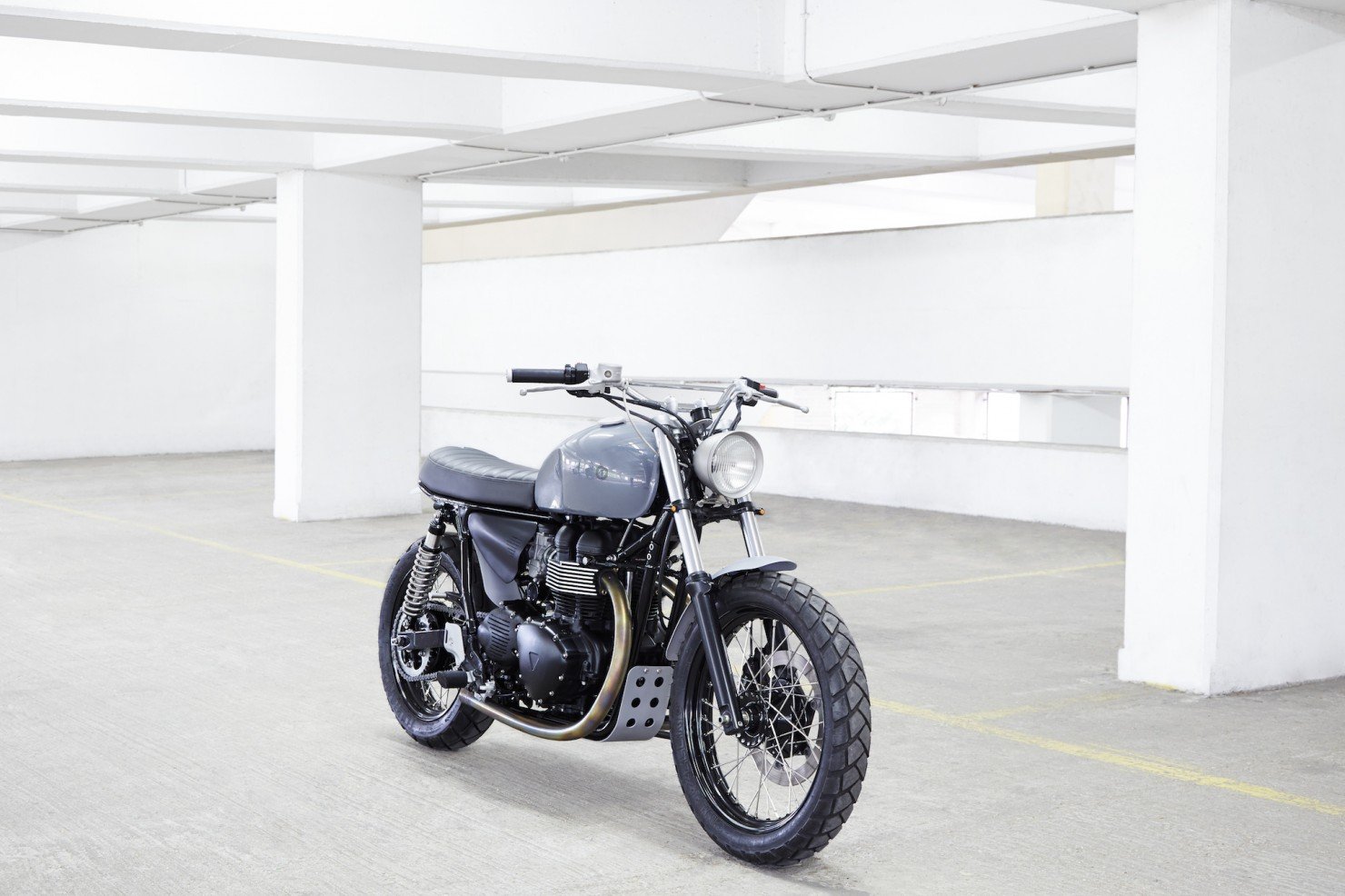 Triumph Bonneville 900 Scrambler 3