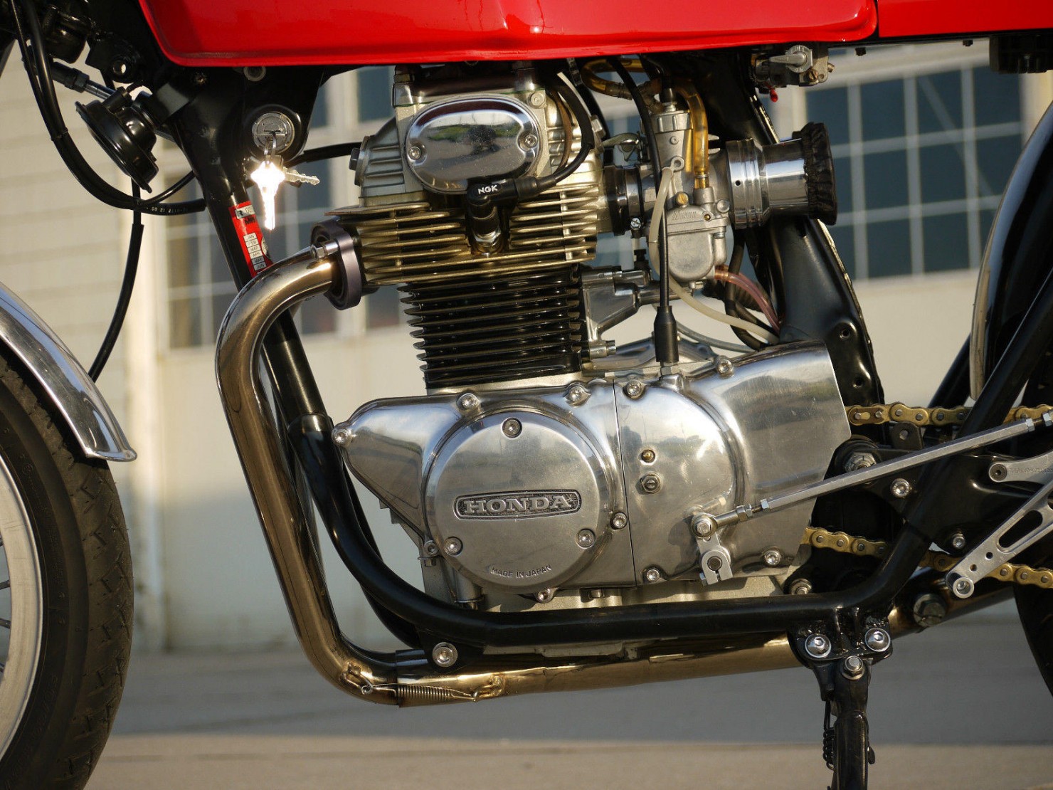 Honda_CB350_Cafe_Racer_9