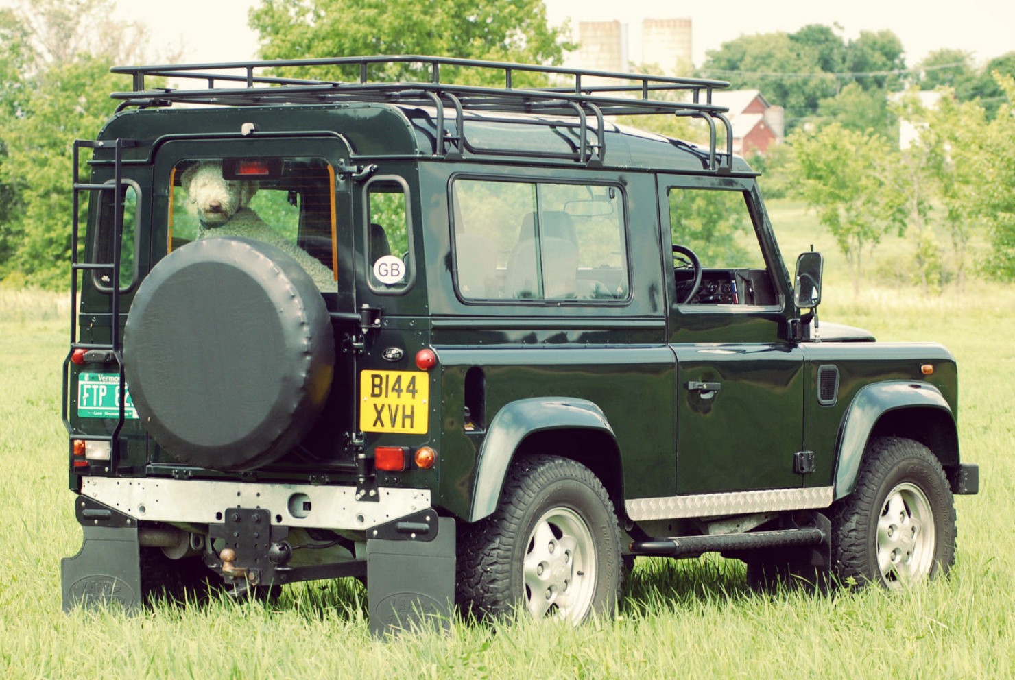 Land Rover Defender 90 4