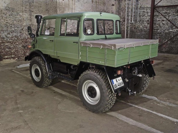 Mercedes-Benz Unimog Rear