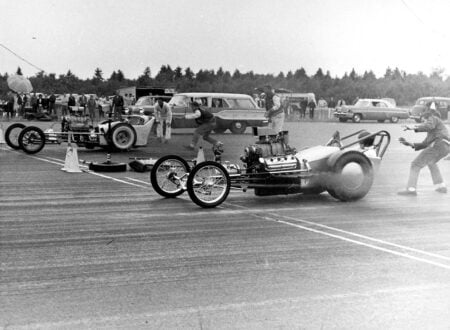 Vintage Drag Racers Vintage Drag Racers 450x330 - Vintage Drag Racers