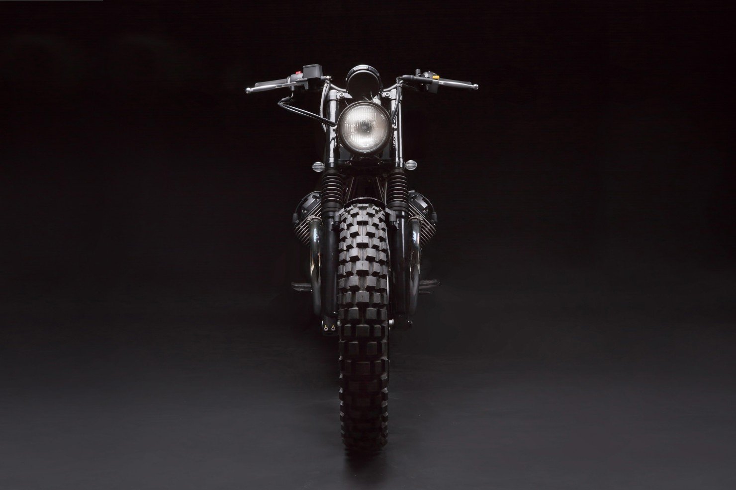 Moto Guzzi V7 Stone 14