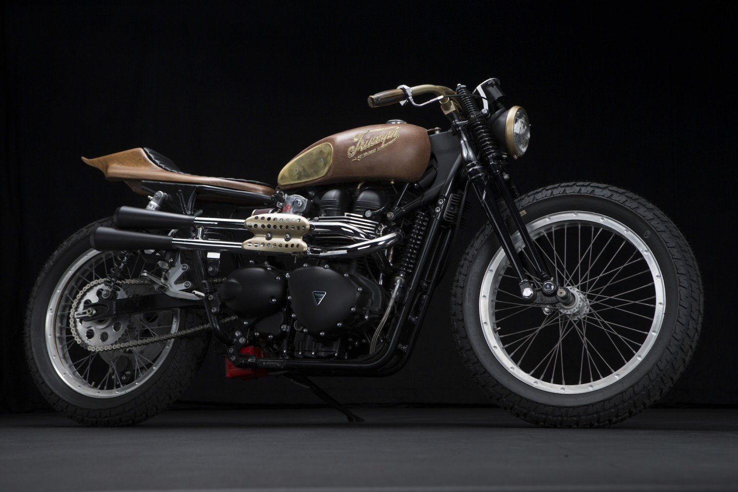 Triumph_Flat_Tracker_12