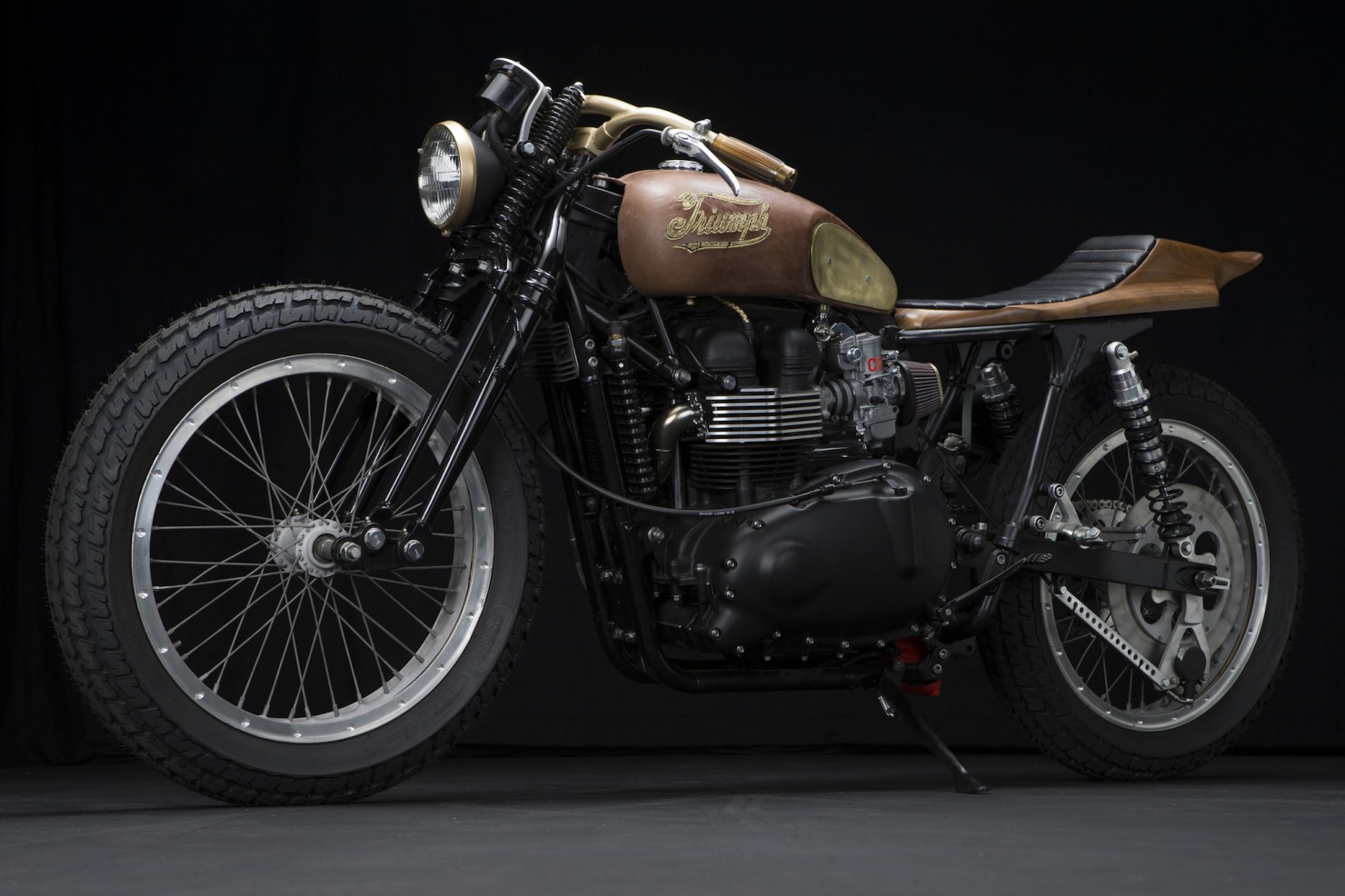 Triumph_Flat_Tracker_14