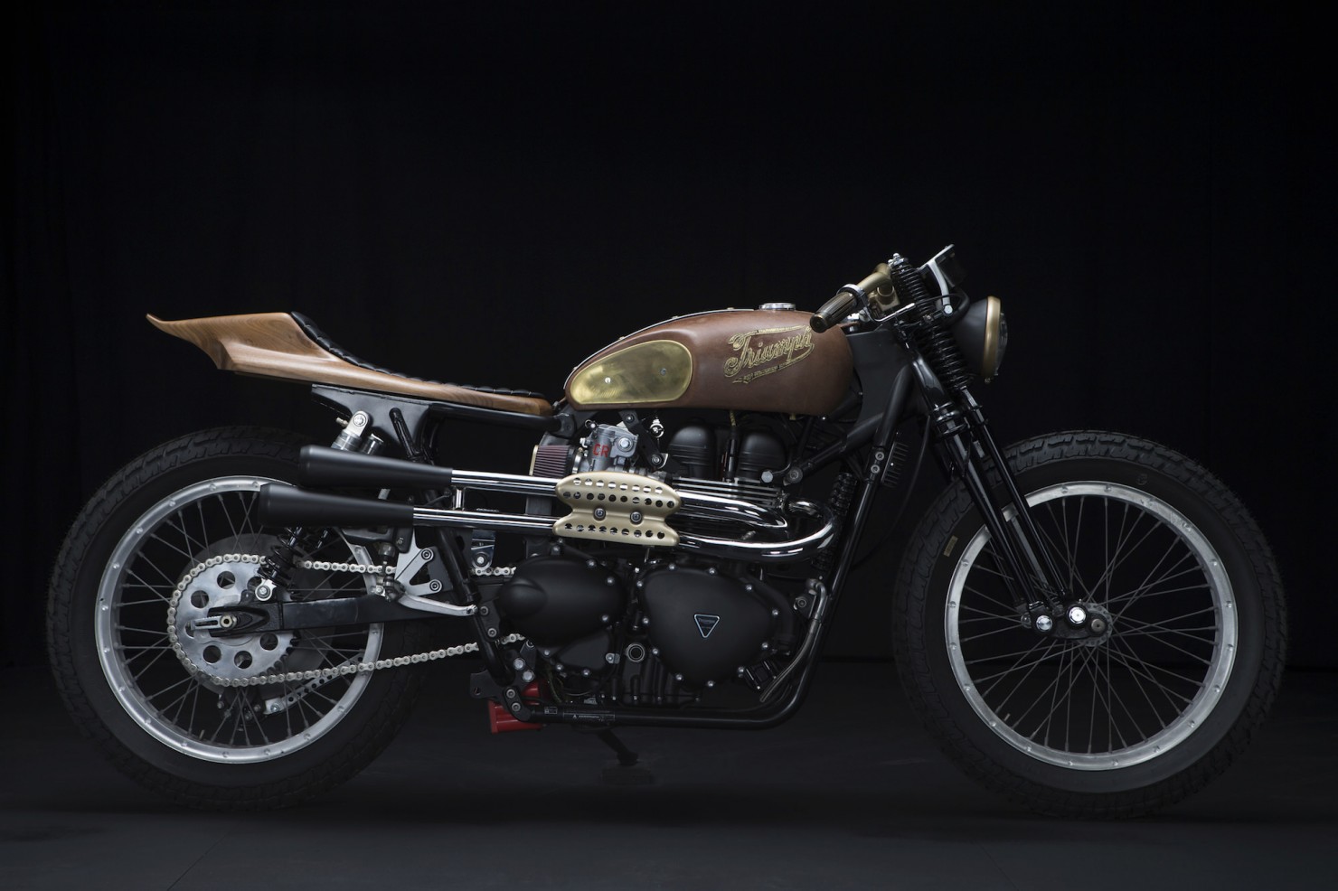 Triumph_Flat_Tracker_9