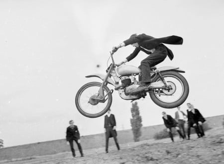 Vintage Off-Road Motorcycle Buying Guide Vintage Off Road Motorcycle Buying Guide 450x330