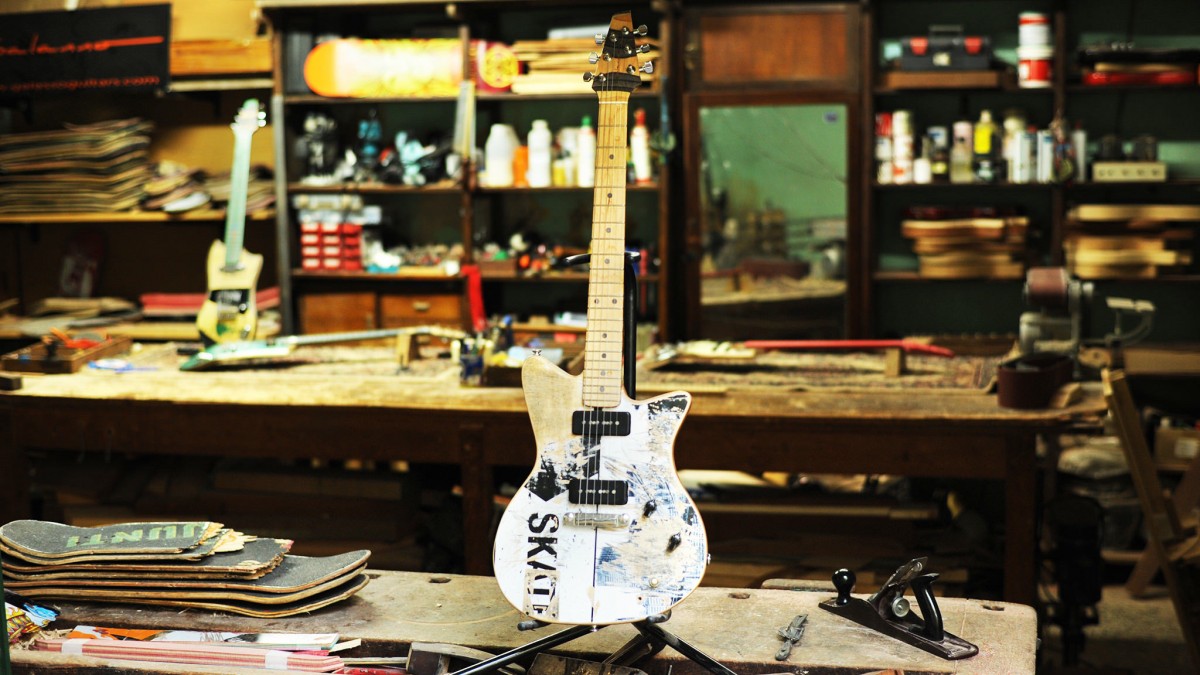 Skateboard Guitars