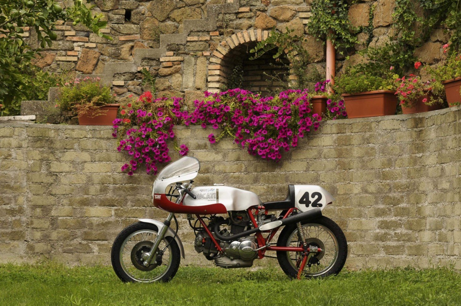 Ducati-750SS-8