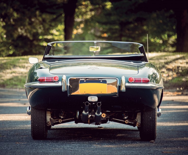 Jaguar_E-Type_Car_8