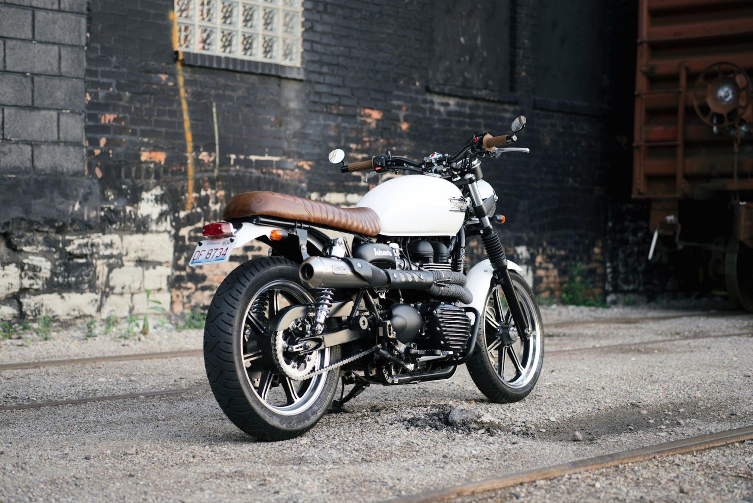 Triumph_Bonneville_Motorcycle_21