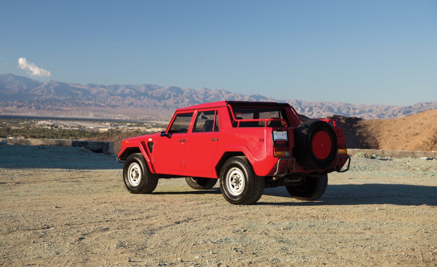 Lamborghini-LM002-2