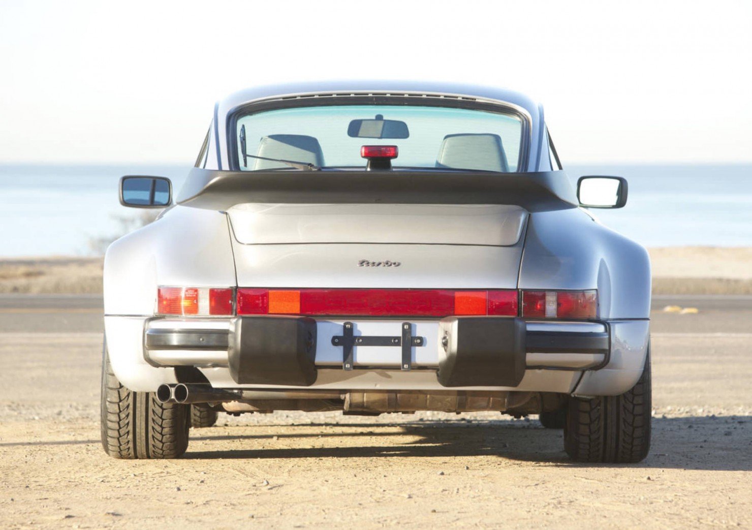 Porsche-911-Turbo-18