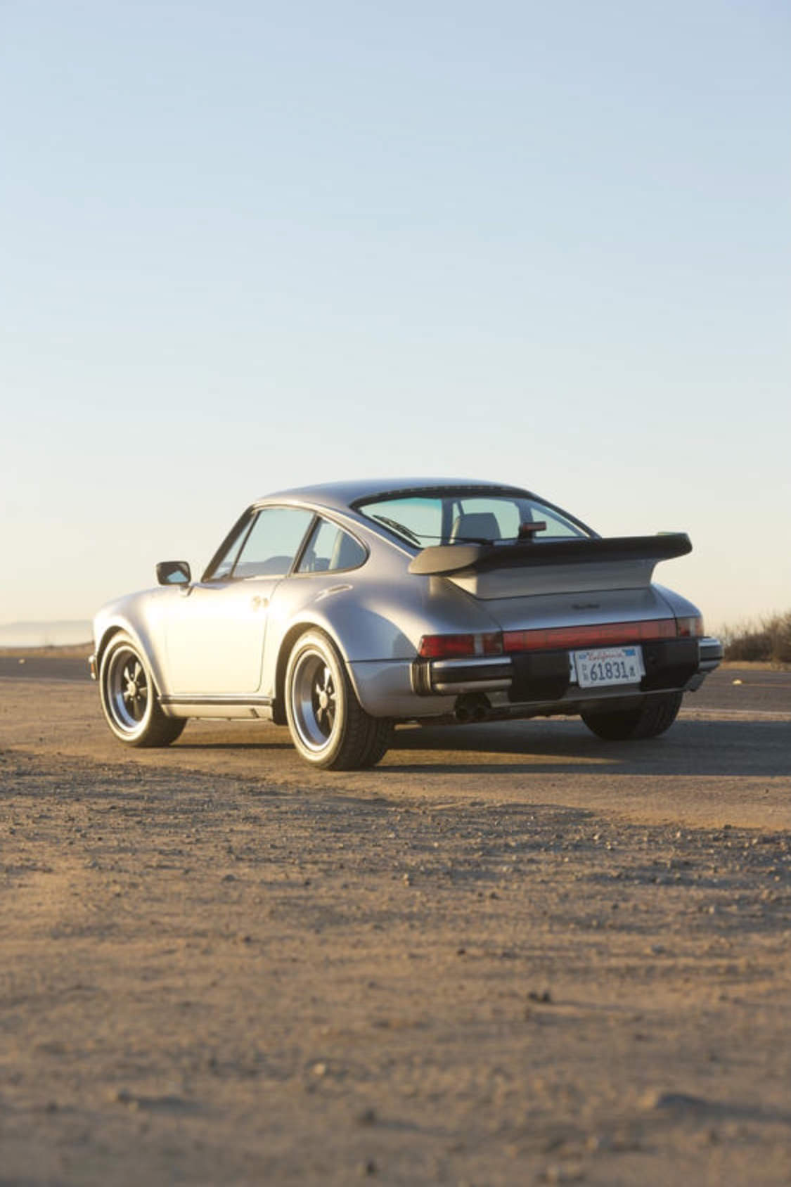 Porsche-911-Turbo-2
