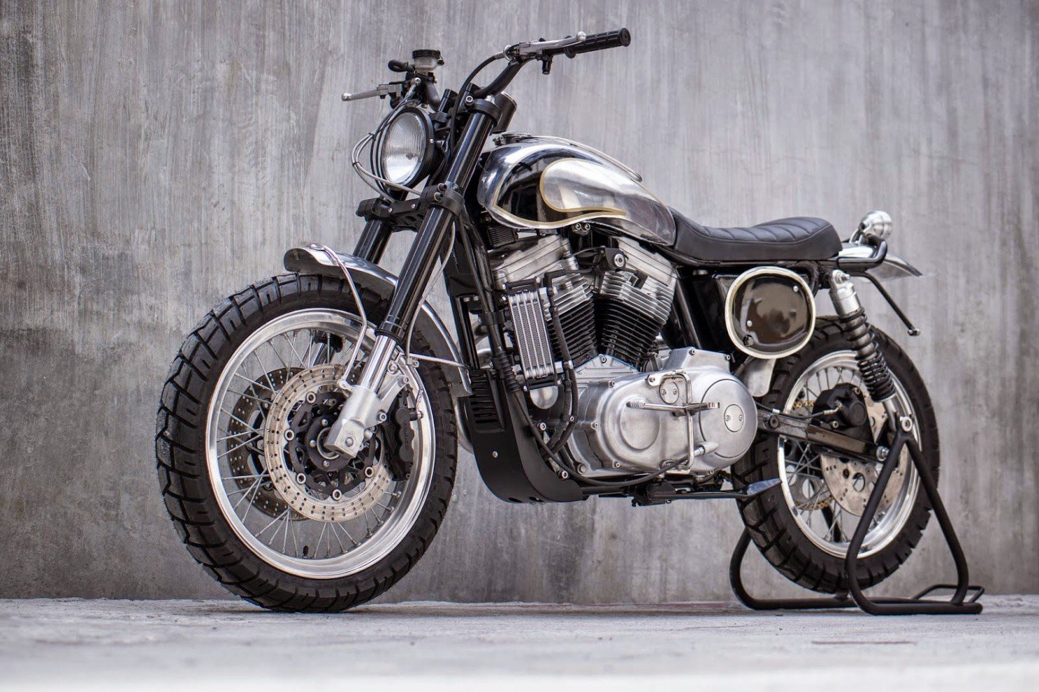 Harley-Davidson-Scrambler-Motorcycle-30