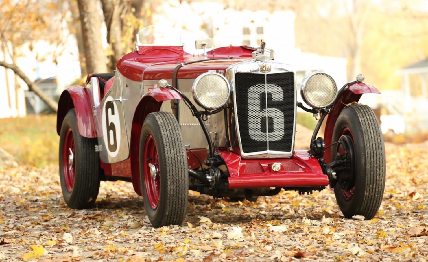 Vintage-MG-Racing-Car-5